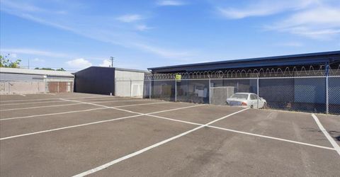 4554 Auburn Blvd, Sacramento, CA 95841 Photo