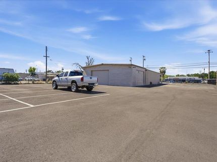 4554 Auburn Blvd, Sacramento, CA 95841 Photo