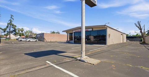 4554 Auburn Blvd, Sacramento, CA 95841 Photo