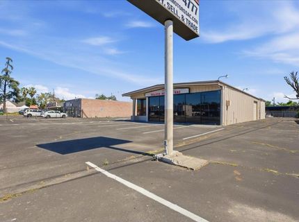 4554 Auburn Blvd, Sacramento, CA 95841 Photo