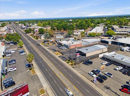 4554 Auburn Blvd, Sacramento, CA 95841 Photo