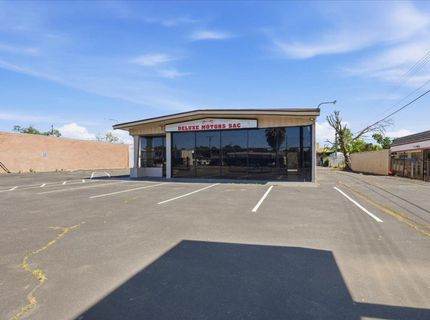 4554 Auburn Blvd, Sacramento, CA 95841 Photo