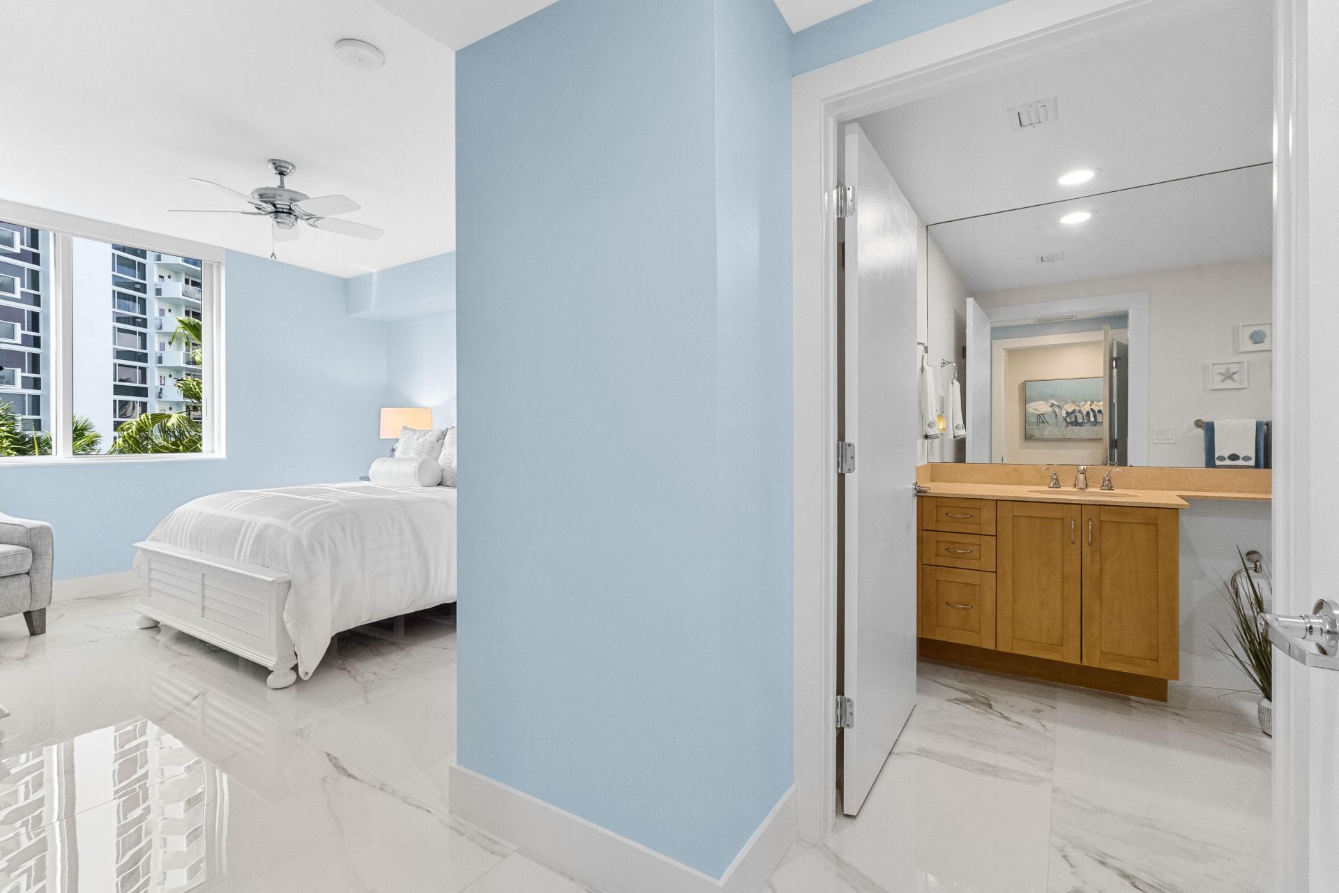 2821 N Ocean Boulevard, Unit 405s, Fort Lauderdale, FL 33308 Photo