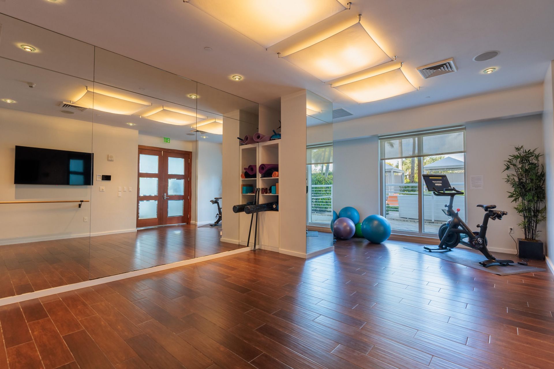 2821 N Ocean Boulevard, Unit 405s, Fort Lauderdale, FL 33308 Photo