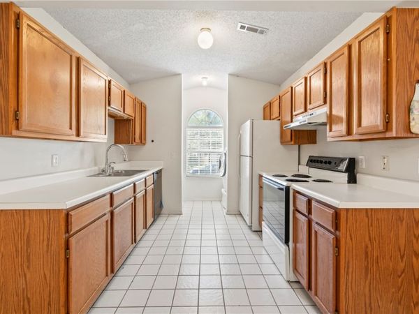 3182 Oakfield Street, Fayetteville, AR 72704