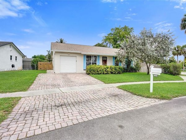 2324 NW 107th Ter , Sunrise, FL 33322