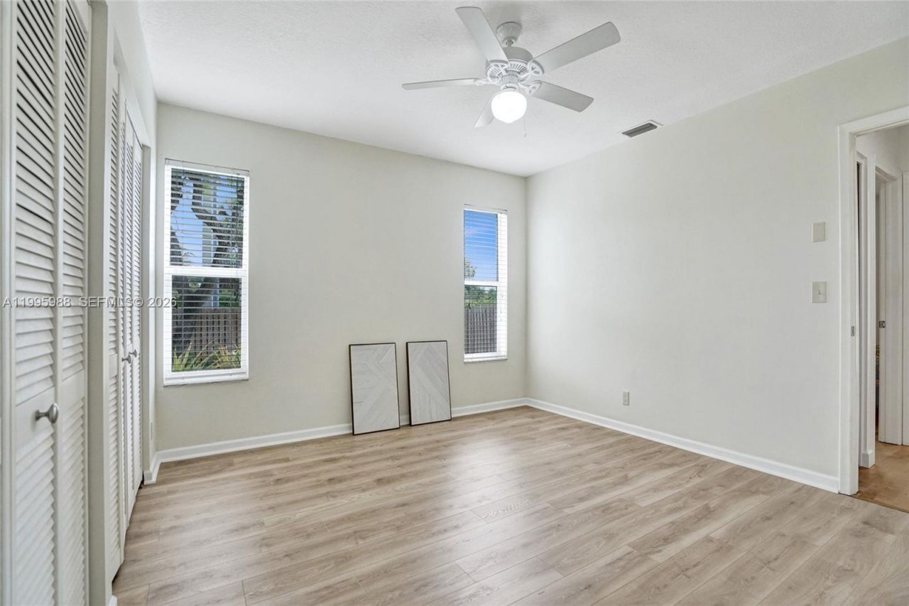 2324 NW 107th Ter , Sunrise, FL 33322 Photo