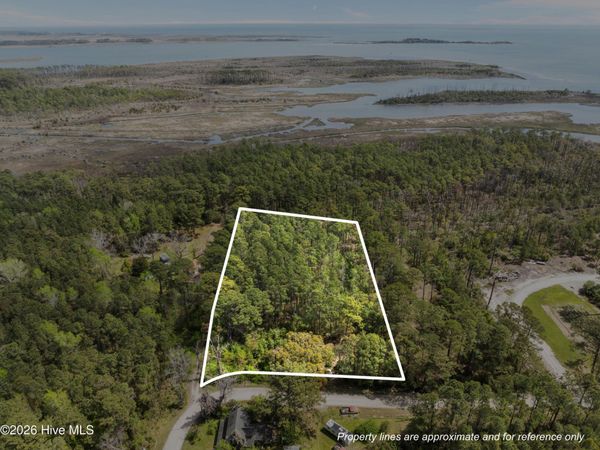 1352 E Smyrna Road, Smyrna, NC 28579