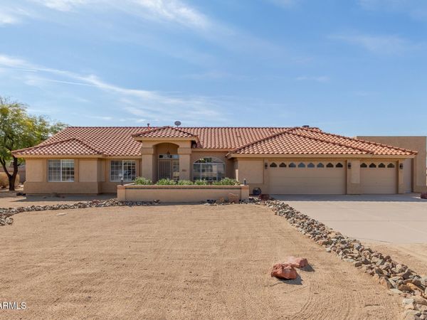 205 E IRVINE Road, Phoenix, AZ 85086