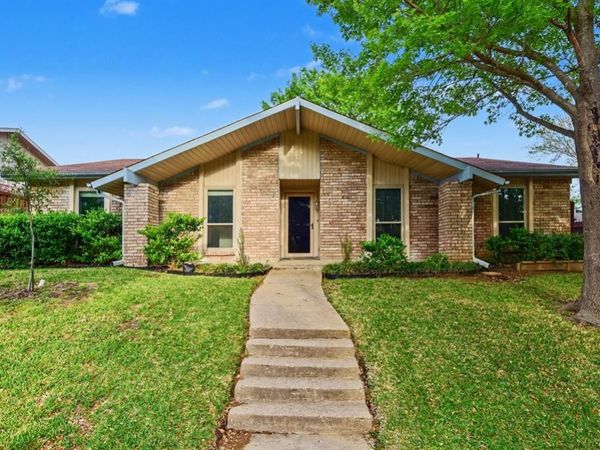 5926 Rosehill Road, Garland, TX 75043