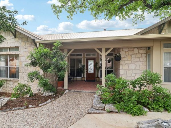 1904 Summit Ridge, Kerrville, TX 78028
