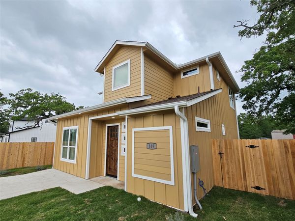 169 Chickasaw, Smithville, TX 78957