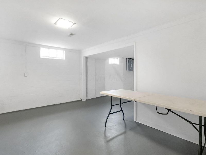 814 Chestershire Road , Columbus, OH 43204 Photo 30