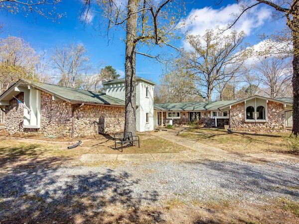 2201 River Road, Redfield, AR 72132
