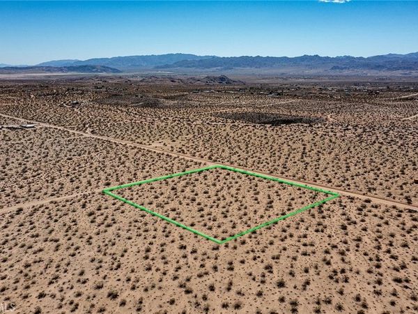 0 Sunny Sands, Joshua Tree, CA 92252