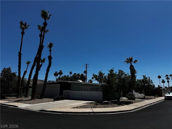 544 Canosa Avenue, Las Vegas, NV 89104