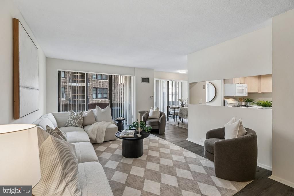 1326 42 Spruce Street, Unit 703, Philadelphia, PA 19107 Main Photo