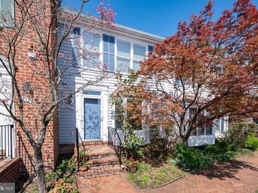 2124 N TAZEWELL COURT, ARLINGTON, VA 22207