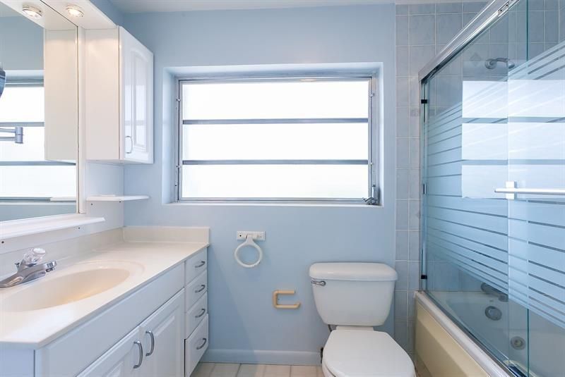 2108 NE 44th Street, Fort Lauderdale, FL 33308 Photo