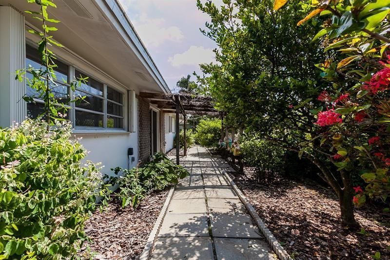 2108 NE 44th Street, Fort Lauderdale, FL 33308 Photo