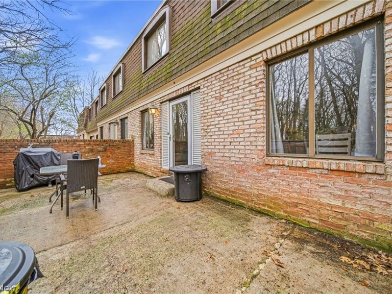 1651 Mentor Avenue, Unit 1406, Painesville, OH 44077 Photo 1