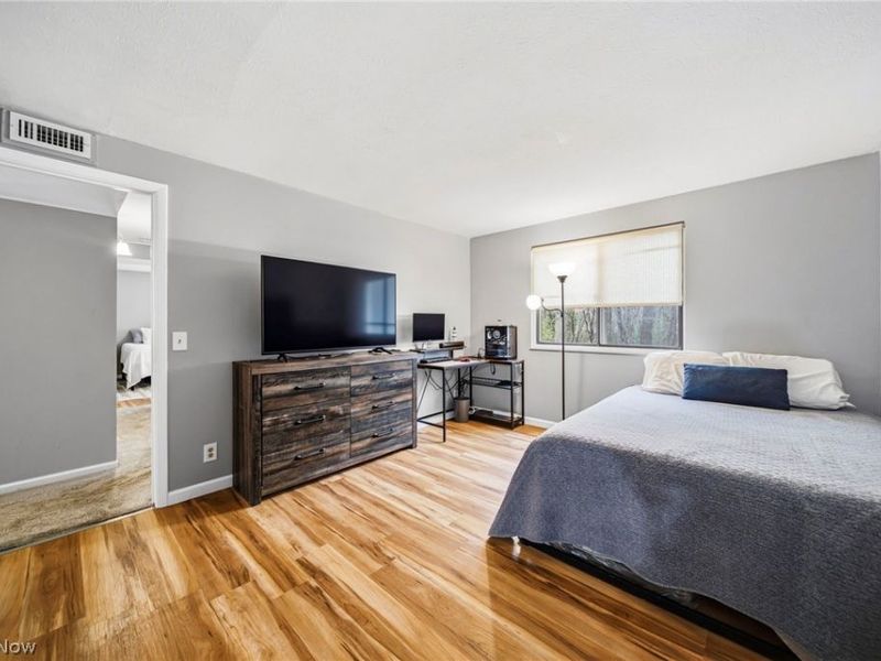 1651 Mentor Avenue, Unit 1406, Painesville, OH 44077 Photo 14