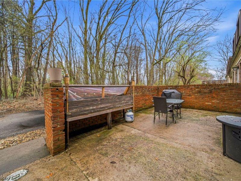 1651 Mentor Avenue, Unit 1406, Painesville, OH 44077 Photo 2