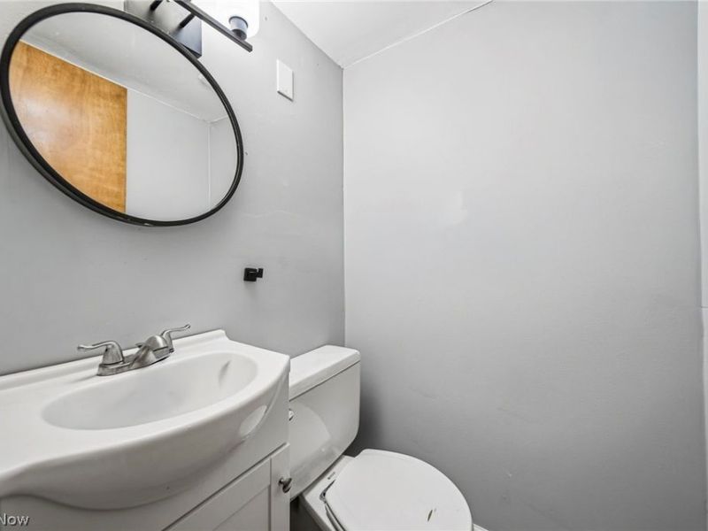 1651 Mentor Avenue, Unit 1406, Painesville, OH 44077 Photo 9