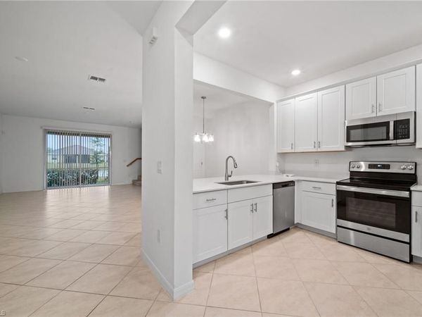 2878 Blossom WAY , NAPLES, FL 34120