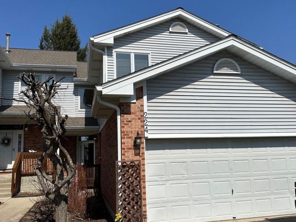 224 Charlotte Place , Cary, IL 60013