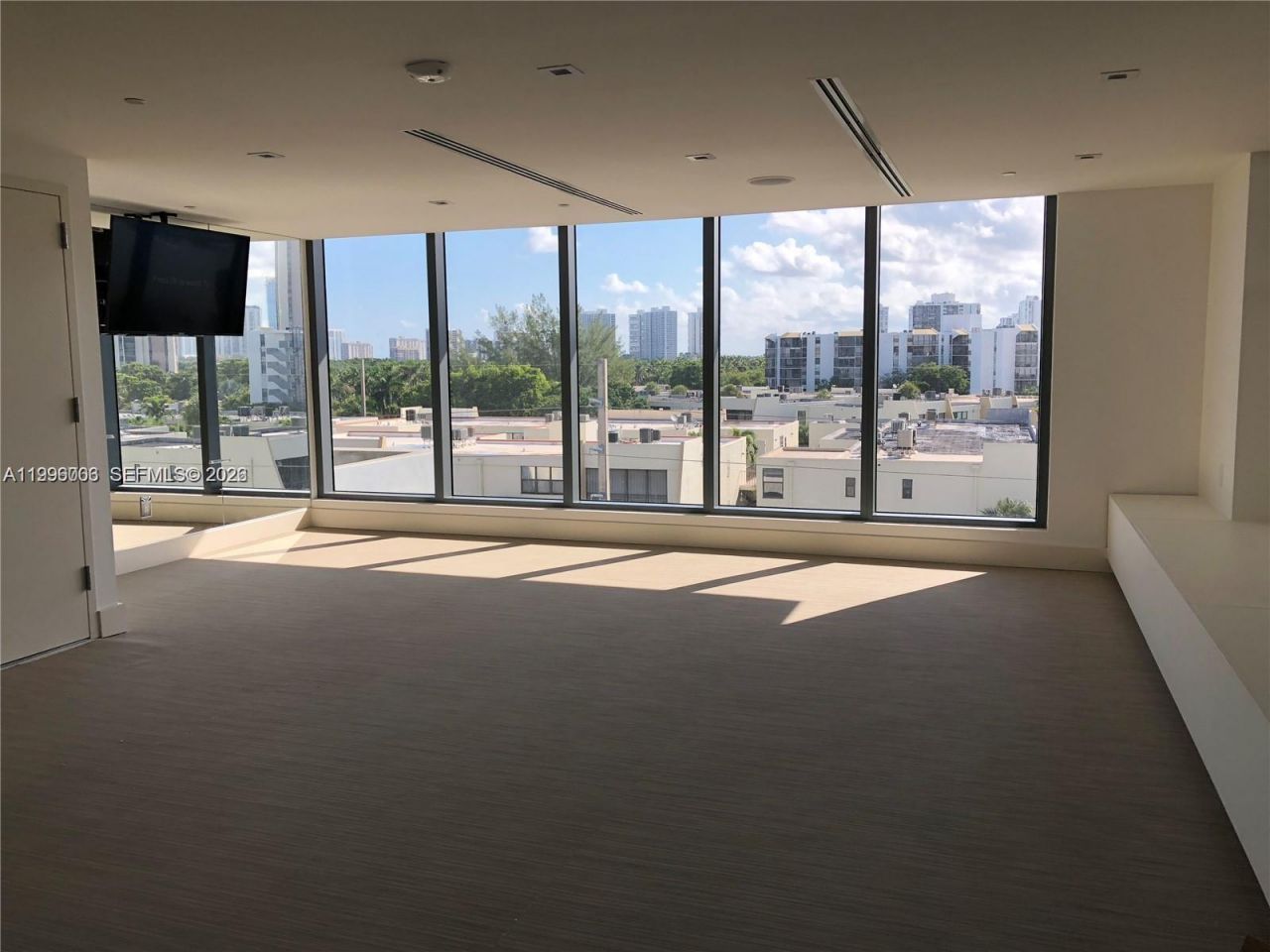 2960 NE 207th St, Unit 1101, Aventura, FL 33180 Photo