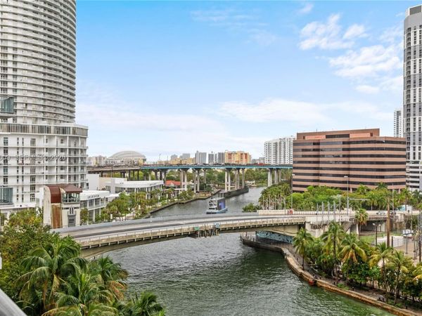 690 SW 1st Ct, Unit 1017, Miami, FL 33130