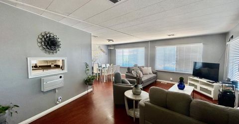 234 California Loop, Sacramento, CA 95823 Photo