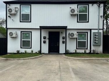 407 N Justin Avenue, Unit C, Dallas, TX 75211