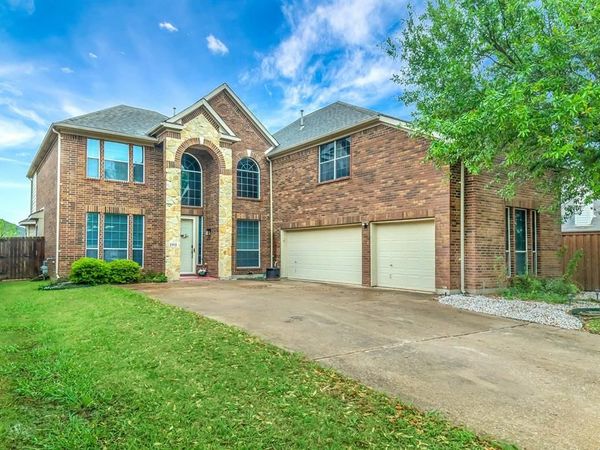 2312 Tawny Owl Road, Grand Prairie, TX 75052