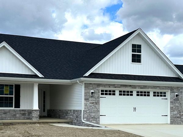 15030 Stonebridge Lane, Perrysburg, OH 43551