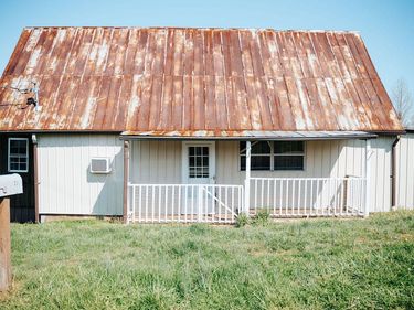 37 Turkey Ridge Rd, Wellington, KY 40387