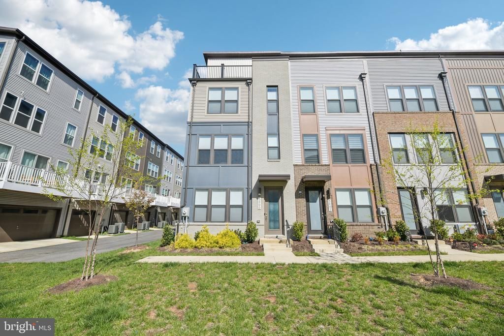 5600 HYATTSVILLE DRIVE, HYATTSVILLE, MD 20782