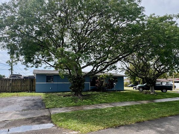 10060 SW 214th Street, Cutler Bay, FL 33189