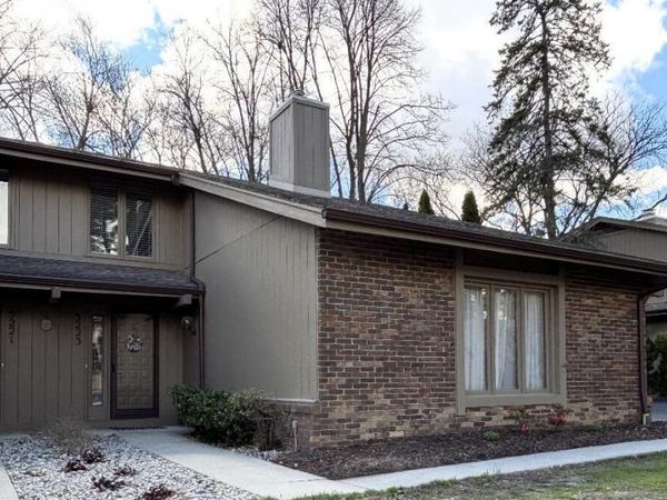 5223 Pine Grove Court, Toledo, OH 43615