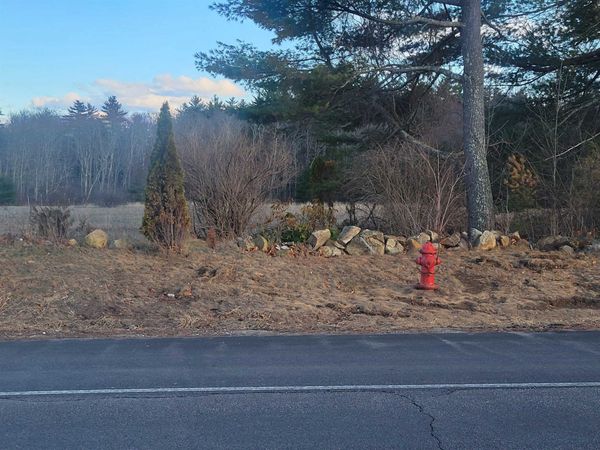 42A Chester Road, Raymond, NH 03077