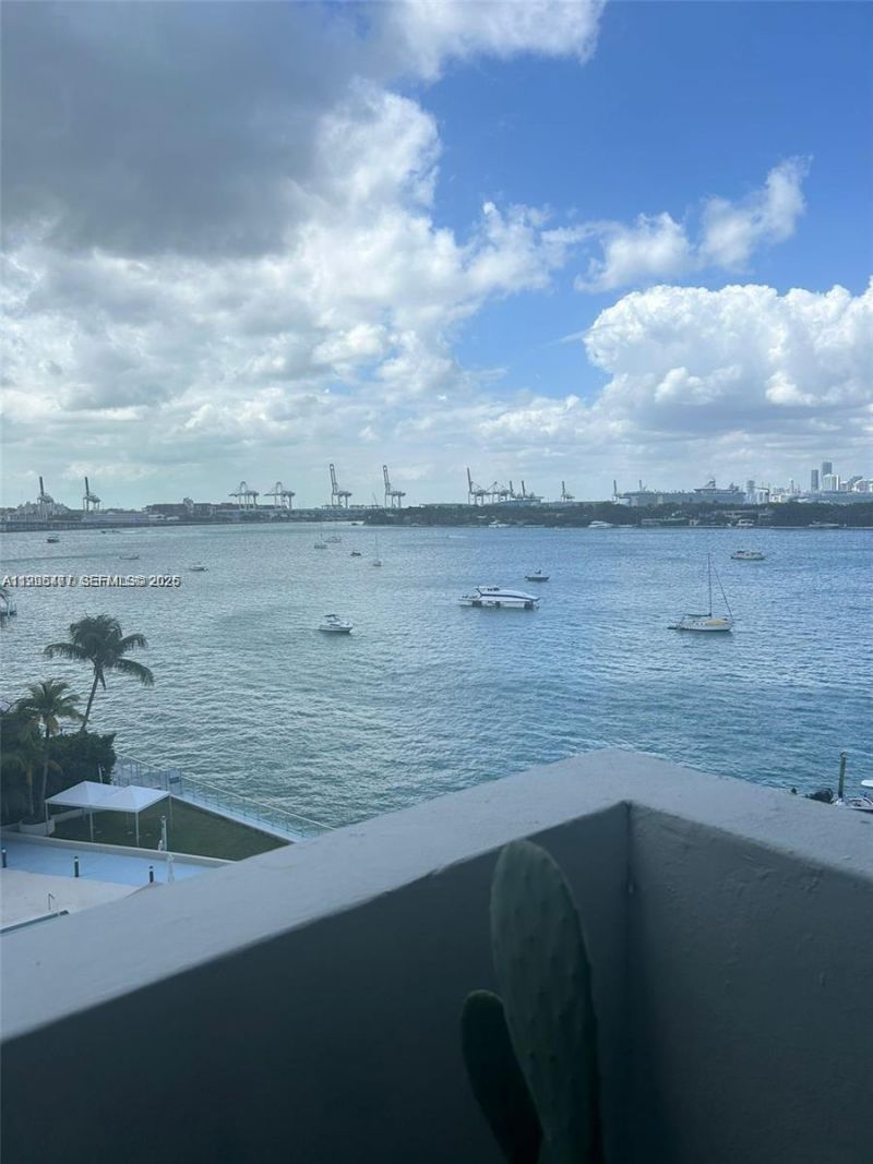 1200 West Ave, Unit 728, Miami Beach, FL 33139 Main Photo