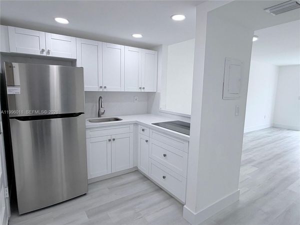 2980 Point East Dr, Unit D112, Aventura, FL 33160