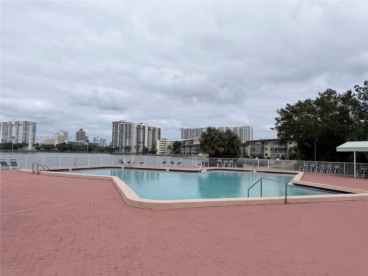 2980 Point East Dr, Unit D112, Aventura, FL 33160 Photo