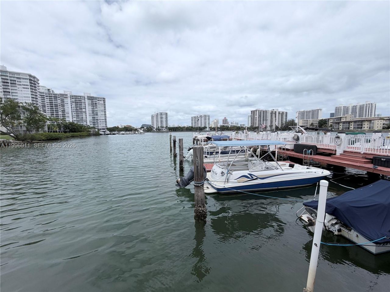 2980 Point East Dr, Unit D112, Aventura, FL 33160 Photo