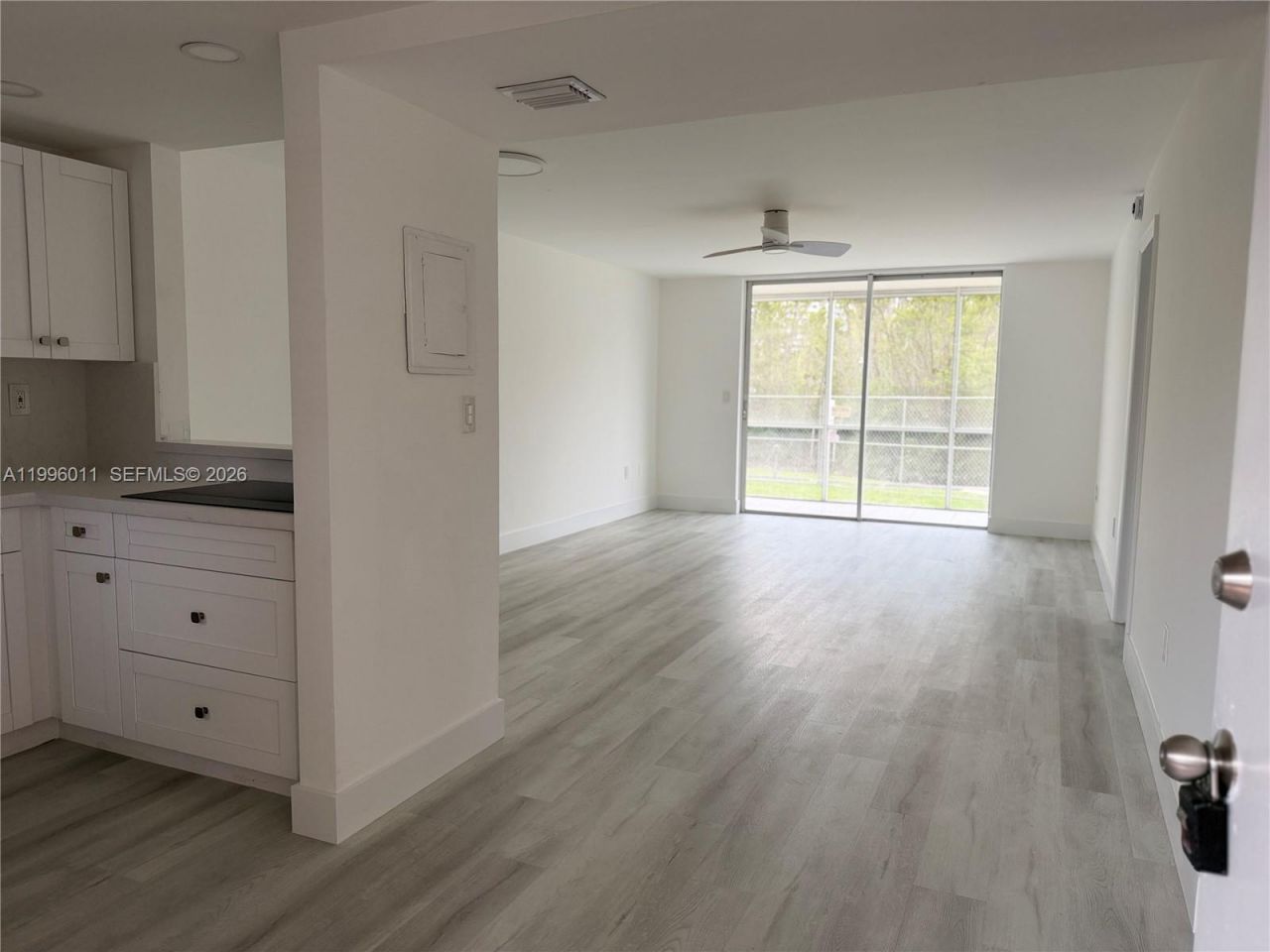 2980 Point East Dr, Unit D112, Aventura, FL 33160 Photo