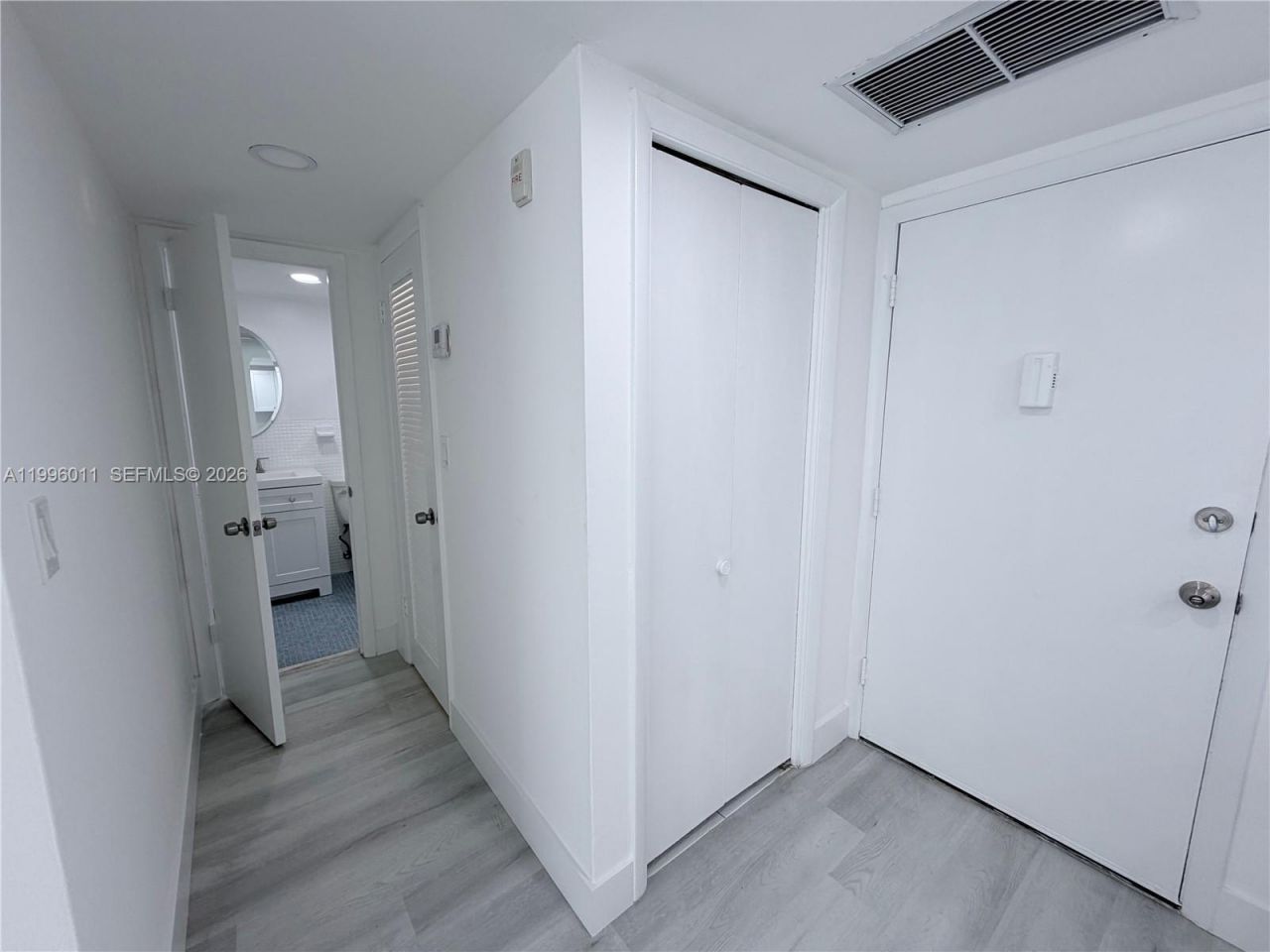 2980 Point East Dr, Unit D112, Aventura, FL 33160 Photo