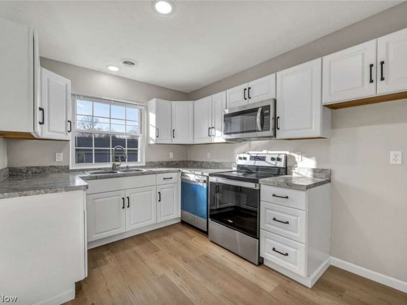 1548 Rosena Avenue, Madison, OH 44057 Photo 11