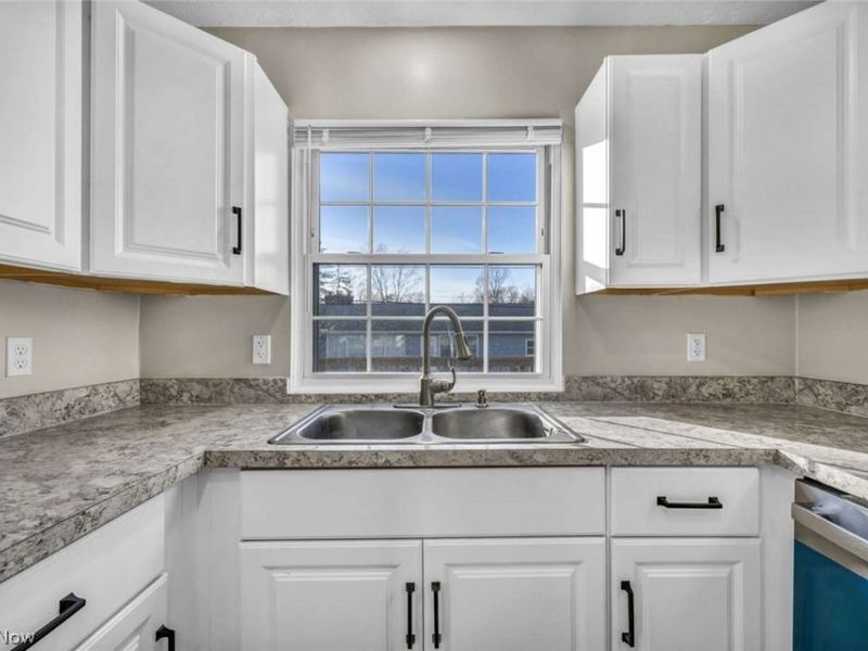 1548 Rosena Avenue, Madison, OH 44057 Photo 12