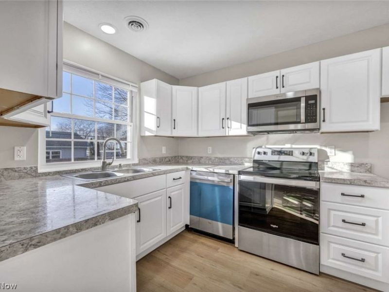 1548 Rosena Avenue, Madison, OH 44057 Photo 13